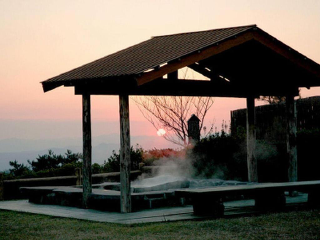 Kirishima Onsen Ryokojin Sanso Hotel Екстериор снимка