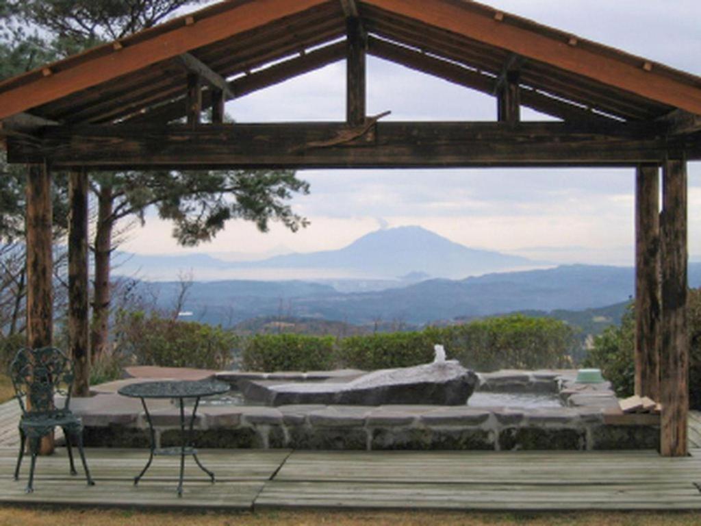 Kirishima Onsen Ryokojin Sanso Hotel Екстериор снимка